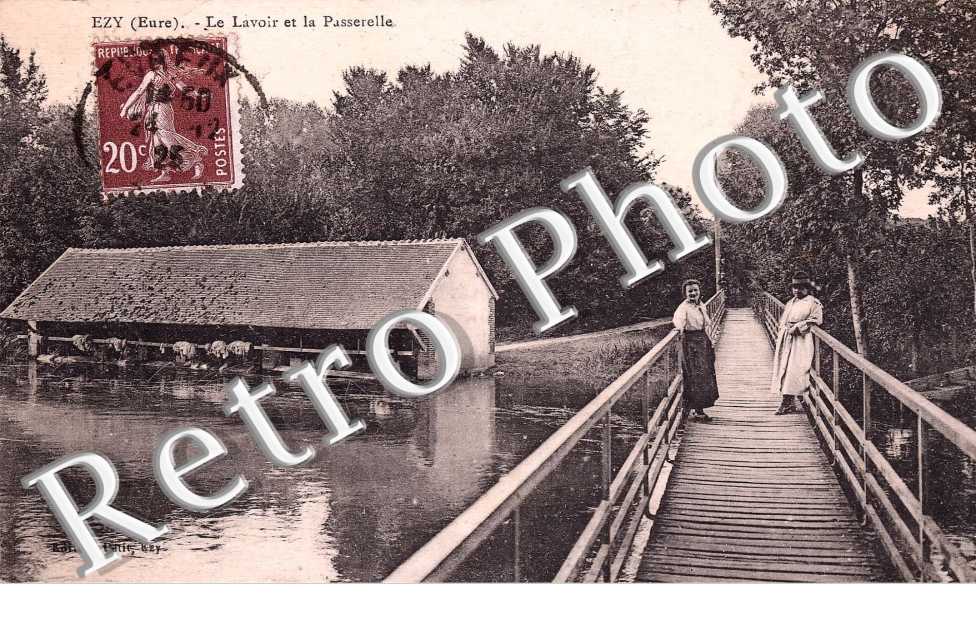Le lavoir et la passerelle