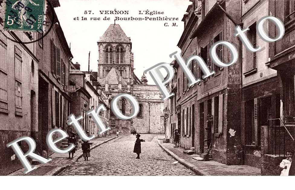 L'eglise et la rue de Bourbon-Penthievre