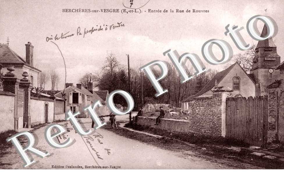 Entrée de la rue de Rouvres