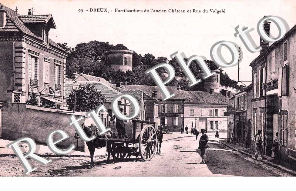 rue du Valgele Fortifications de l'ancien chateau