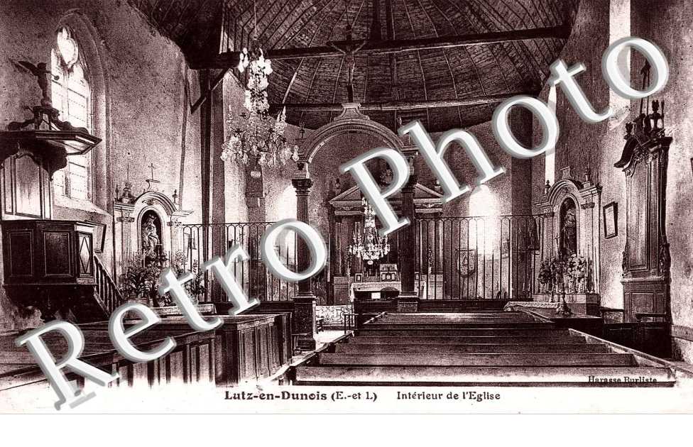 Interieur de l'eglise