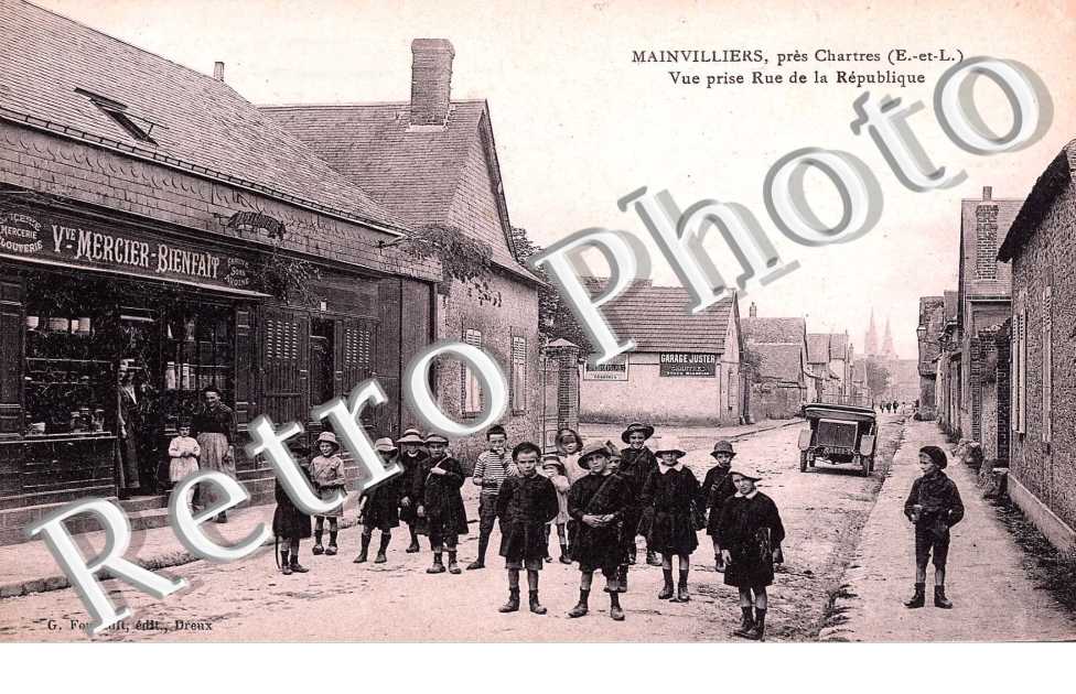 Vue prise rue de la republique