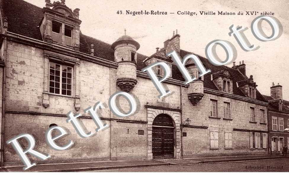 Collège, vieille maison du XVIème