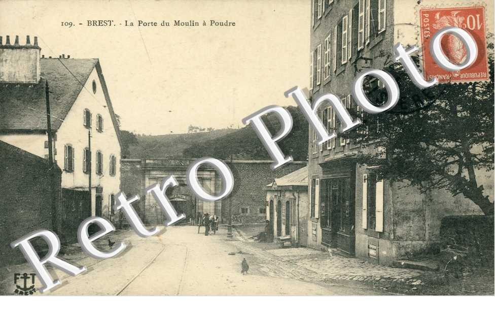 la Porte du Moulin a Poudre