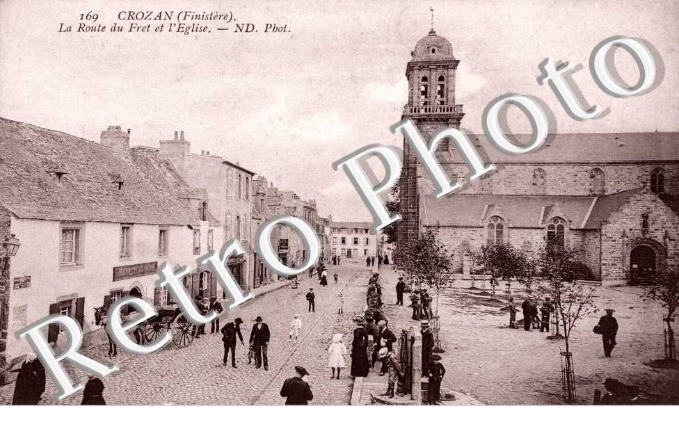 la route du Fret et l'Eglise