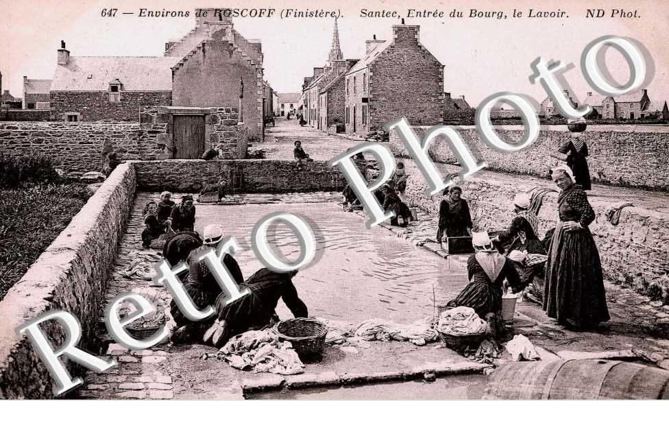 entree du bourg, le lavoir