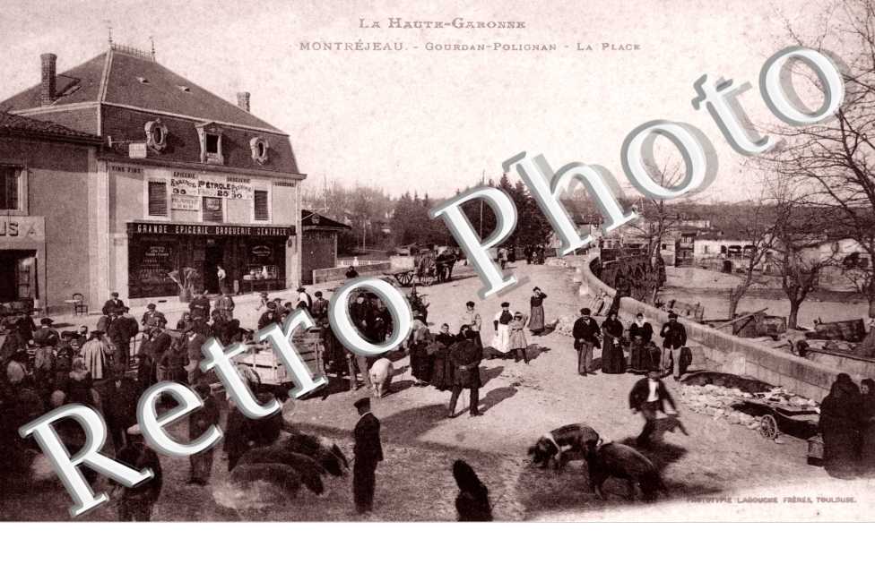 Gourdan-Polignan - la Place