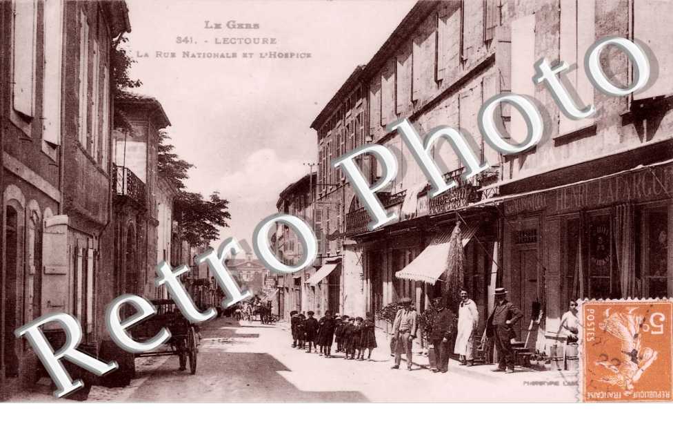 la rue nationale et l'hospice