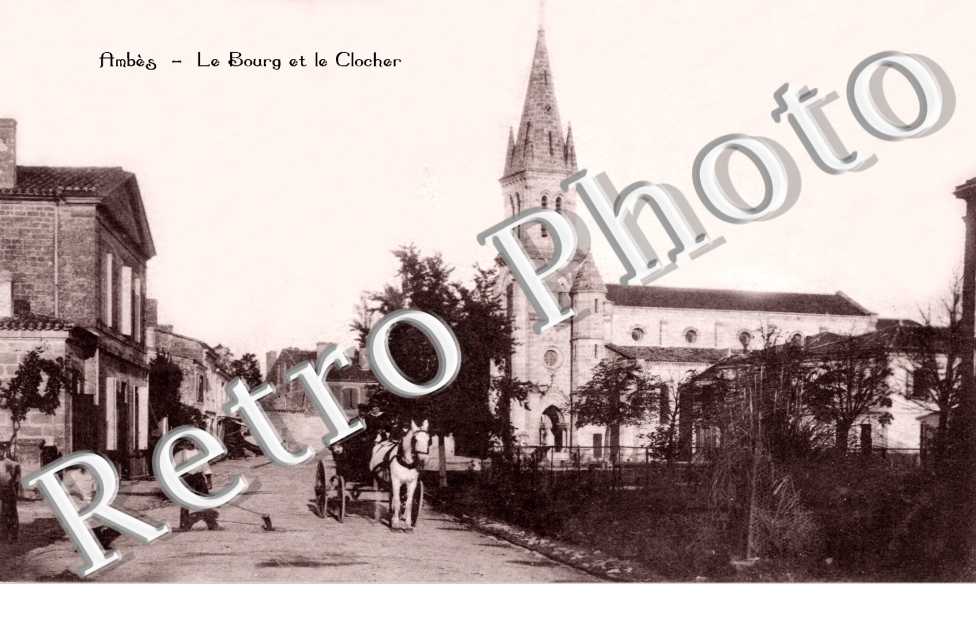Le bourg et le clocher