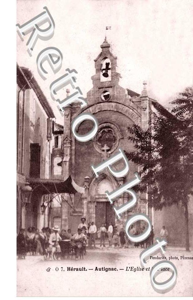L'Eglise et la Place
