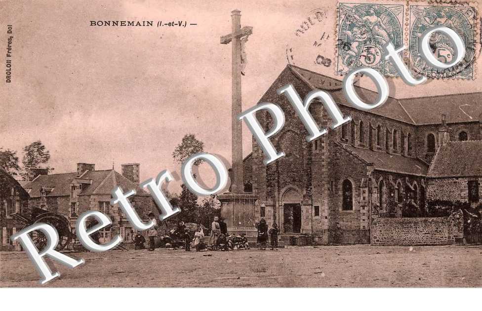 Vue interieure et l'Eglise