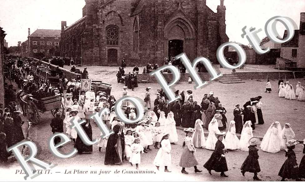 la place un jour de communion