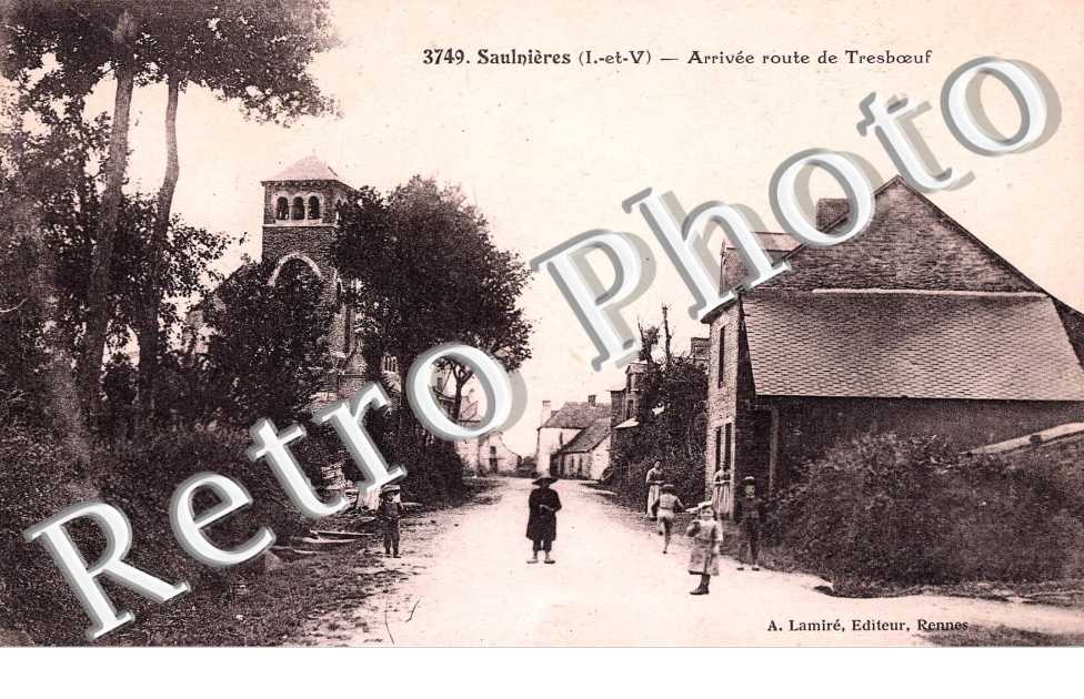L'ARRIVEE PAR LA ROUTE DE TRESBOEUF