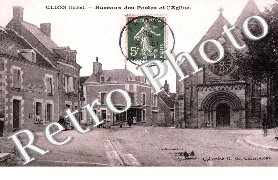 Bureaux des postes et l'eglise