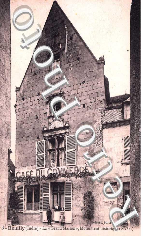 la grande maison , monument historique - cafe du commerce