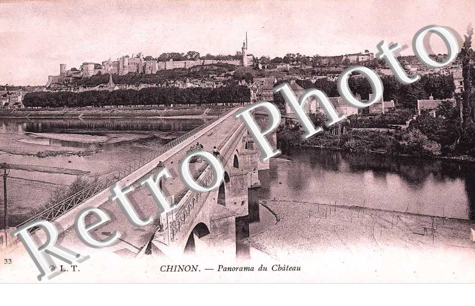 vue generale avec chateau au loin