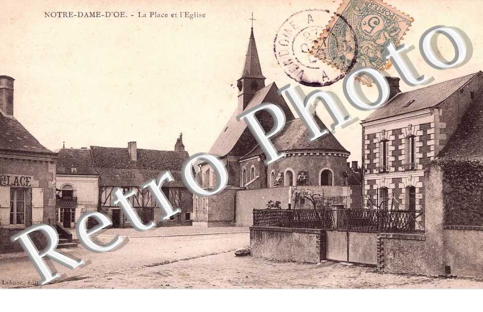 LA PLACE ET L'EGLISE