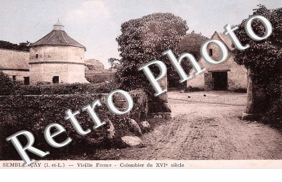 Vieille ferme  - colombier du XVIe siecle