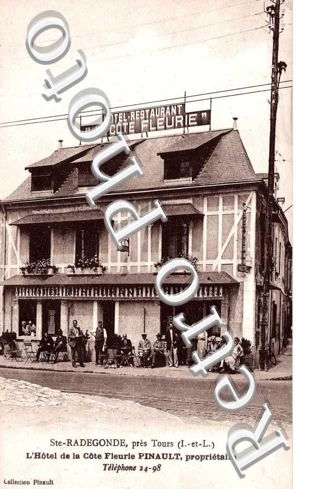 Sainte Radegonde - Hôtel de la Côte Fleurie - Pinault Propriétaire