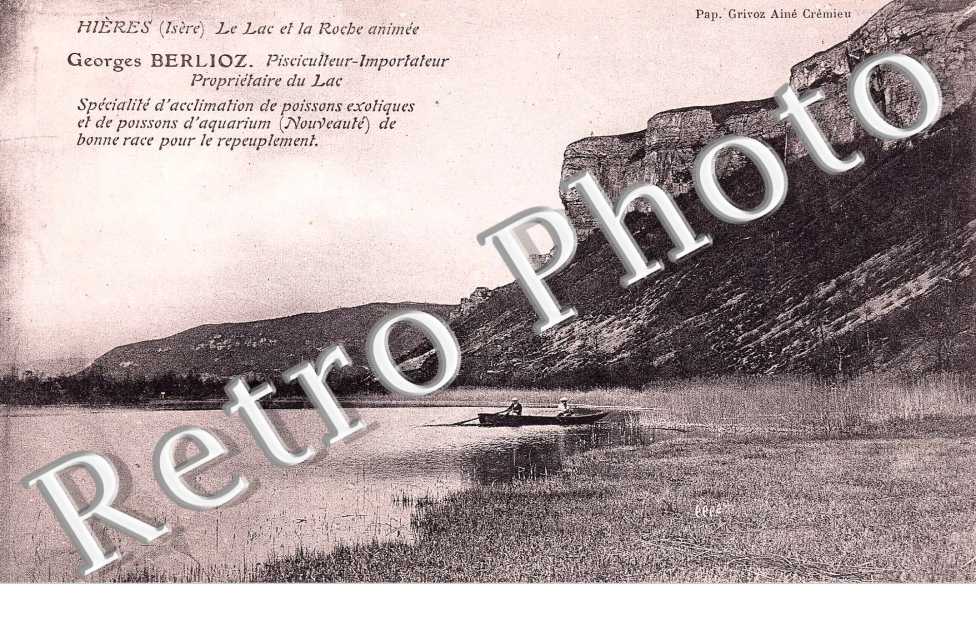 le lac et la roche animee