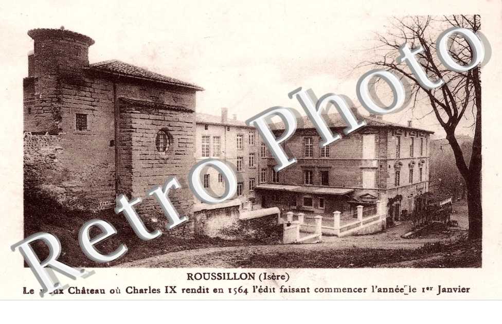 Chateau ou CHARLES IX RENDIT EN 1564