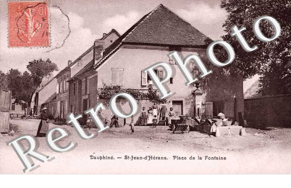 PLACE DE LA FONTAINE