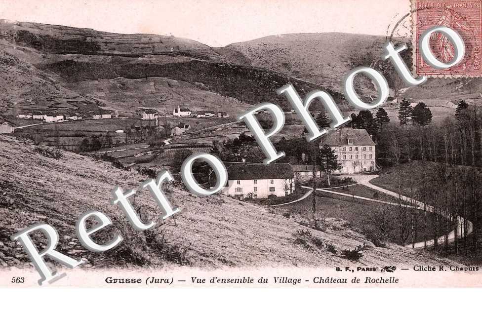 Vue d'ensemble du village - chateau de Rochelle