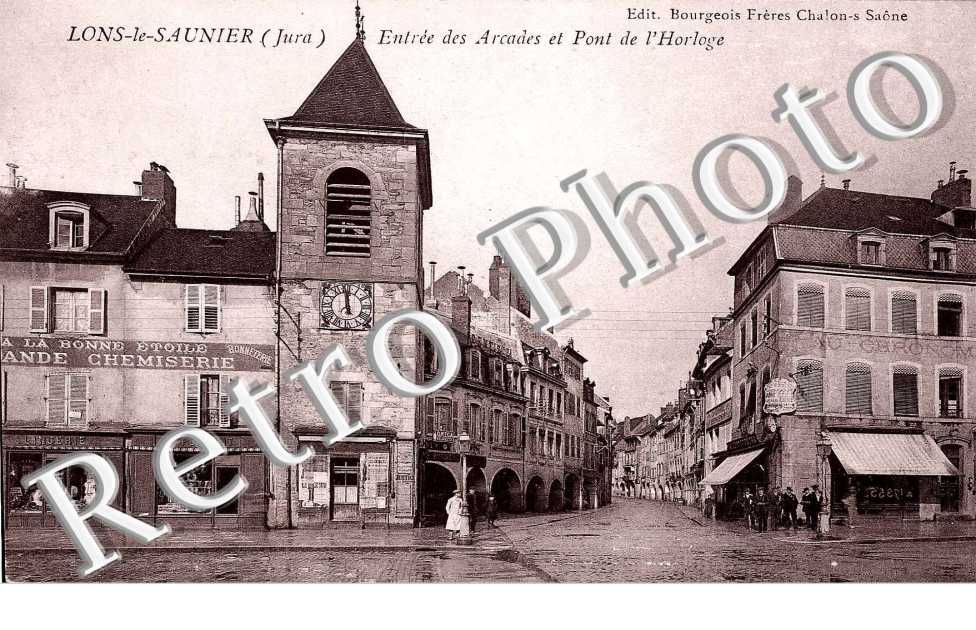 ENTREE DES ARCADES PONT DE L'HORLOGE
