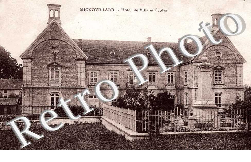 Hotel de ville et ecoles