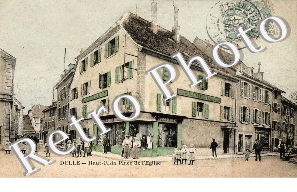 Haut Rhin -  place de l'eglise