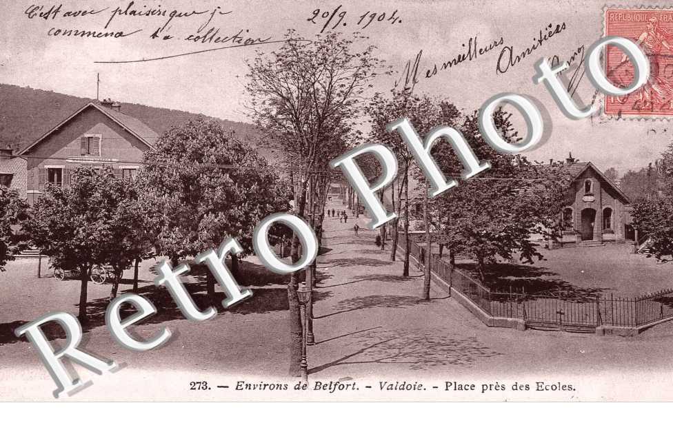 PLACE PRES DES ECOLES
