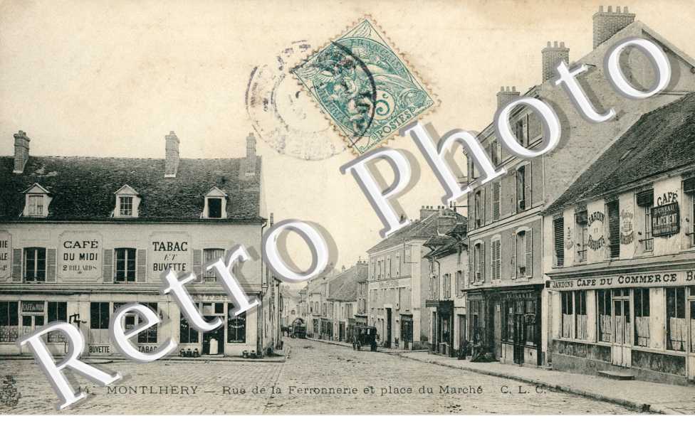 Rue de la Ferronnerie et place du marché - Café du Midi - Tabac