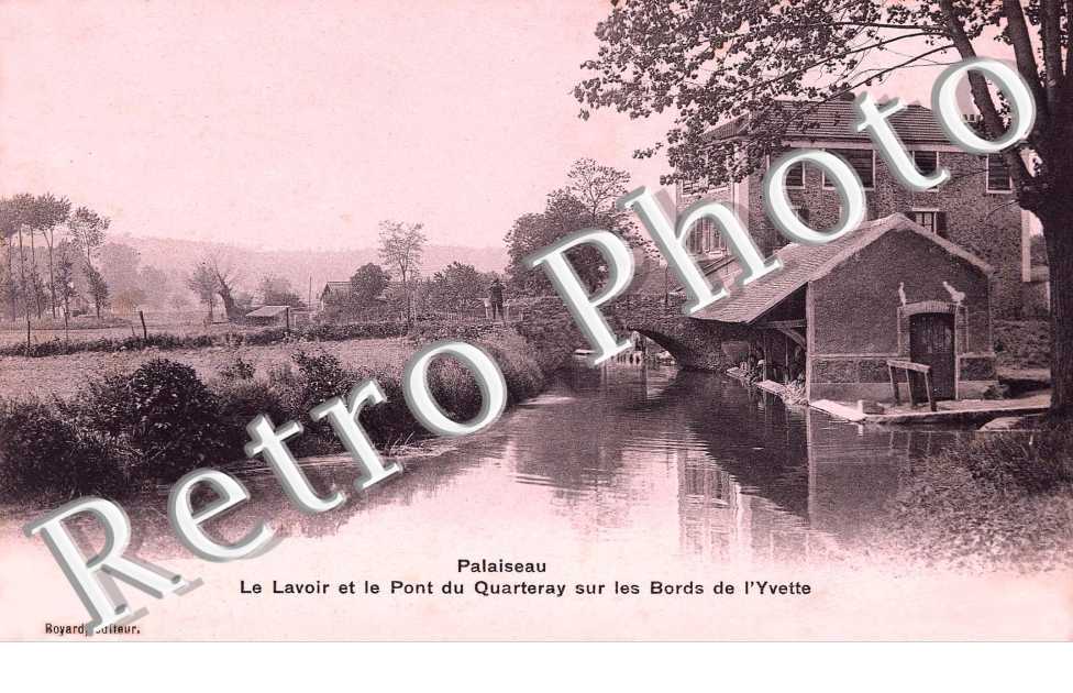 Le lavoir et le pont du Quarteray sur les bords de L'Yvette