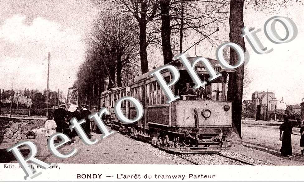 L'arret du tramway Pasteur