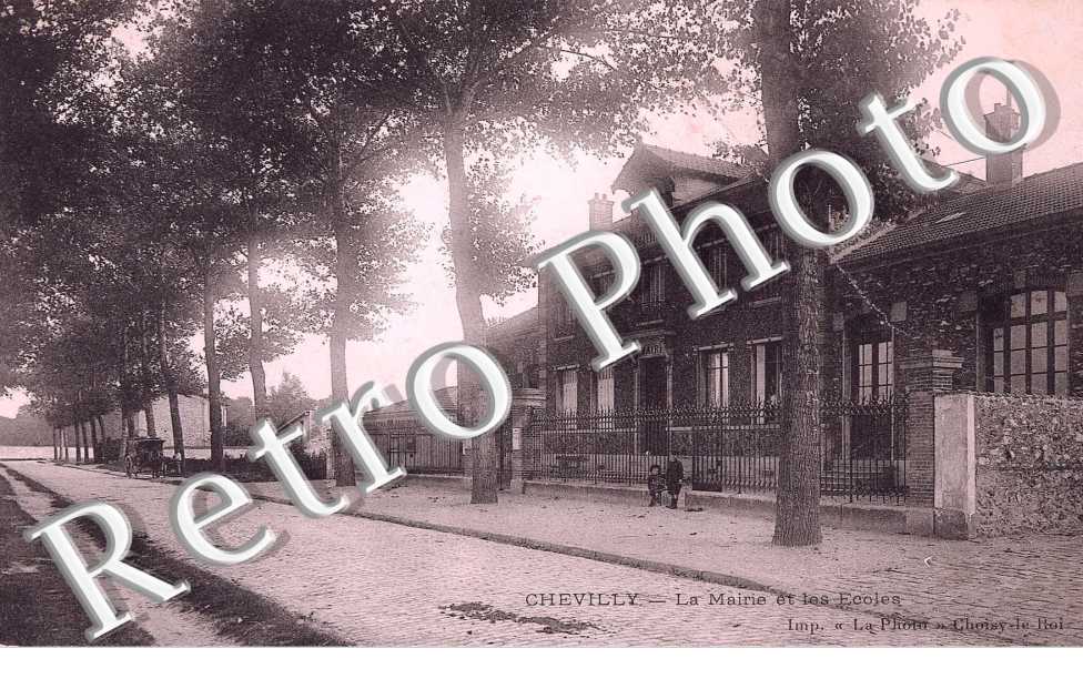 la mairie et les ecoles
