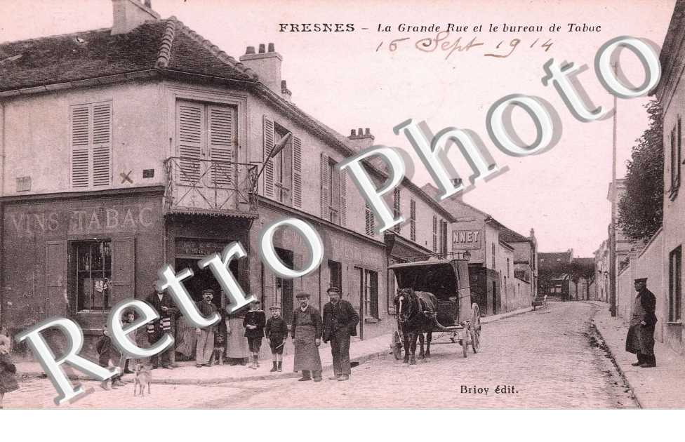 La grande rue et le bureau de tabac