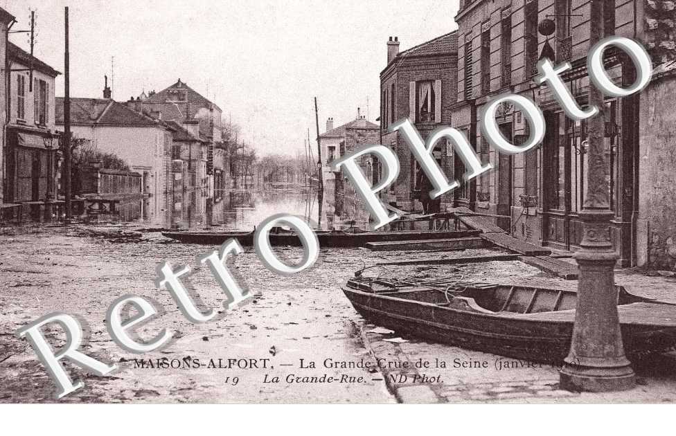 La grande Rue lors des inondations de 1910
