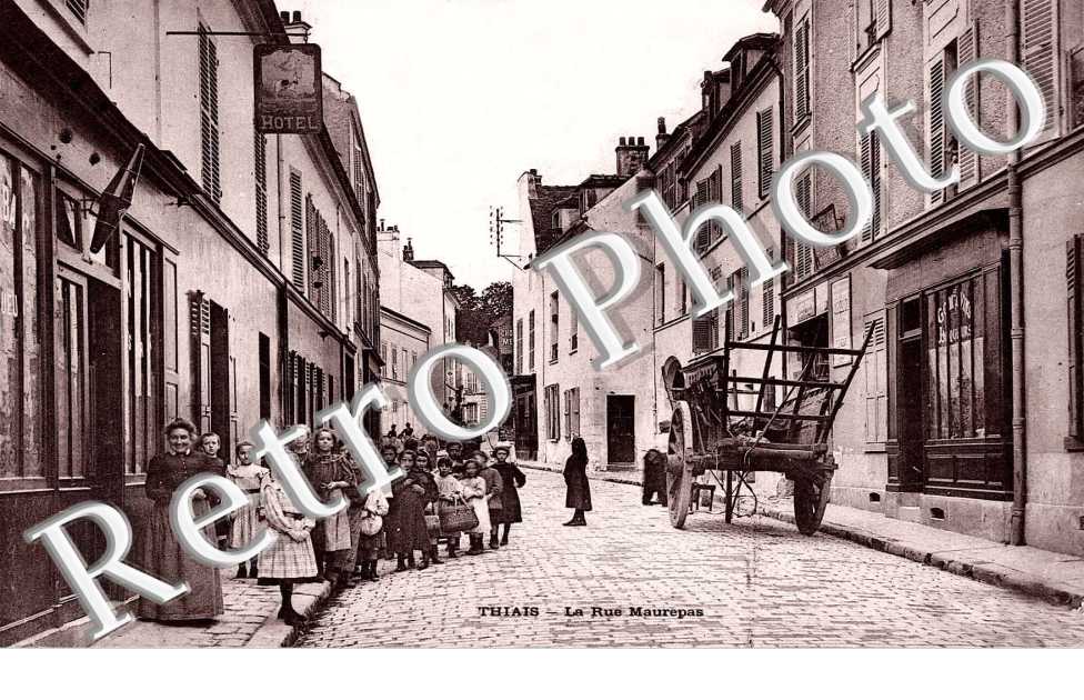 la rue Maurepas