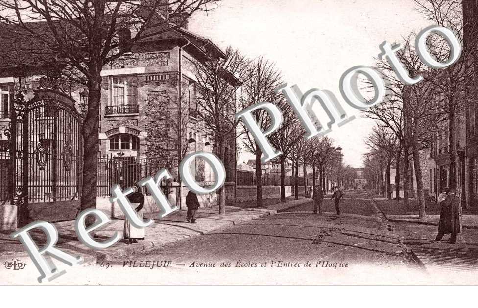 Avenue des Ecoles et l'Entree de l'Hospice