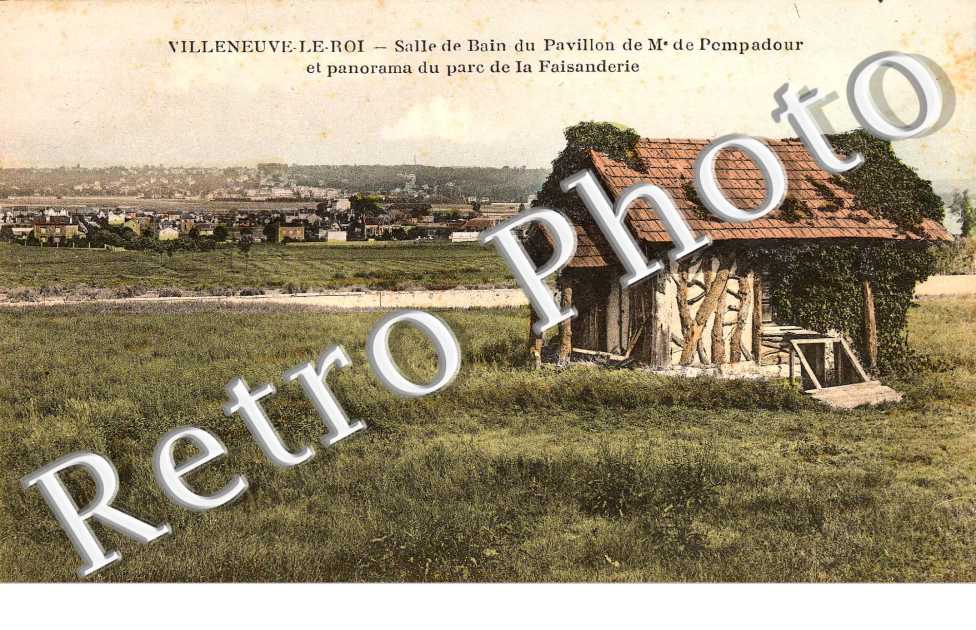 Salle de bain du pavillon de Me de Pompadour et panoram du parc de la faisanderie (couleur)