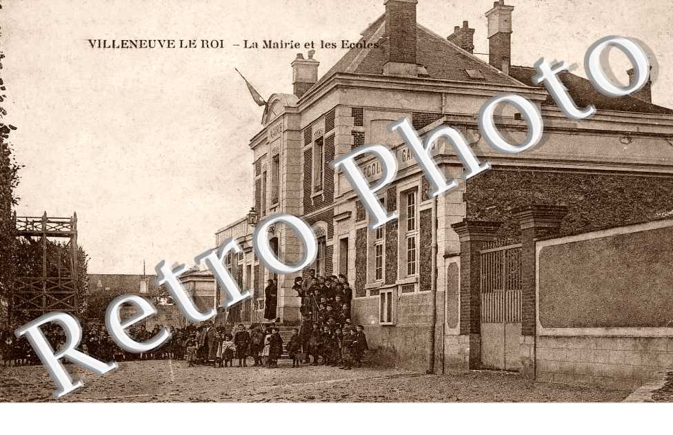 La mairie et les ecoles