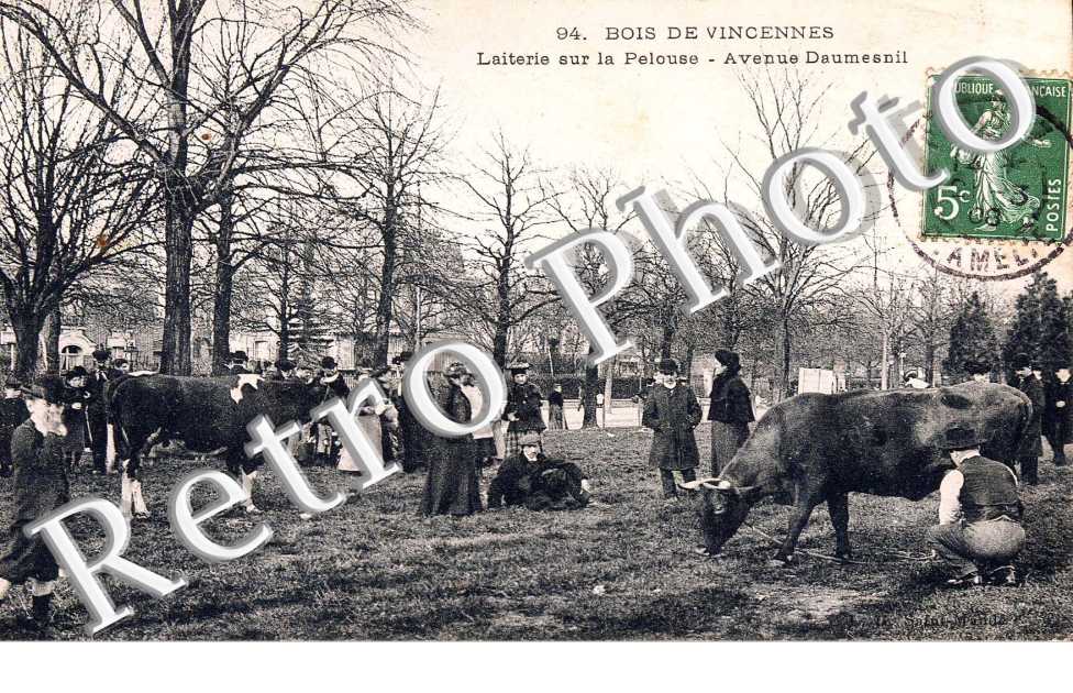 Laiterie sur la pelouse Avenue Daumesnil