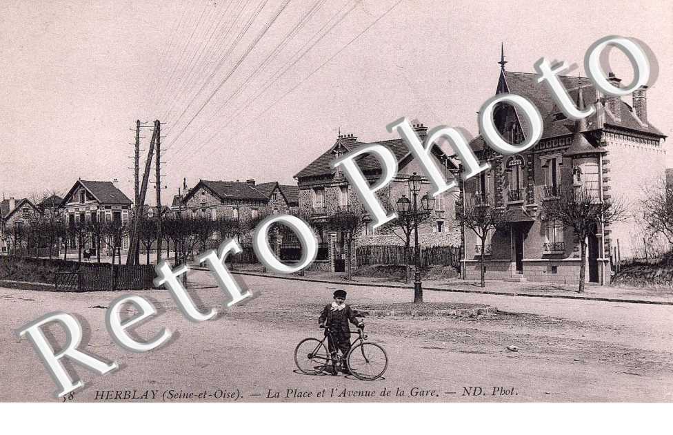 La place et l'avenue de la gare