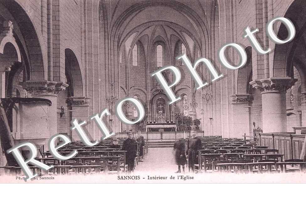 Interieur de l'eglise