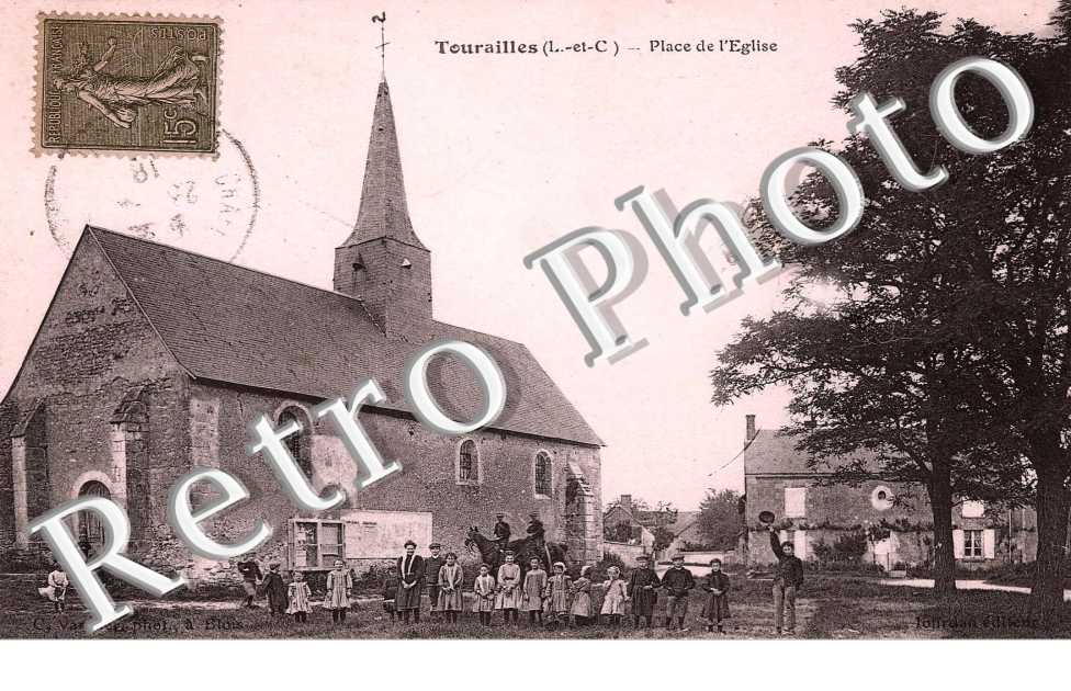 PLACE DE L'EGLISE