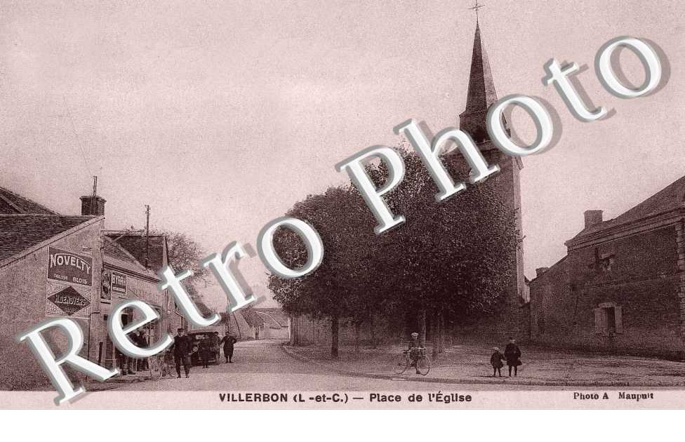 PLACE DE L'EGLISE
