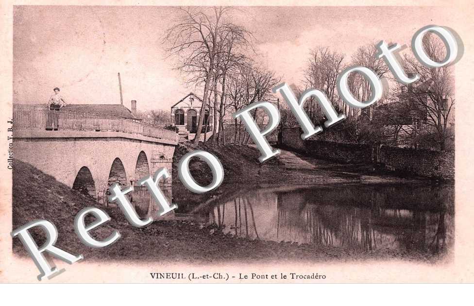 LE PONT ET LE TROCADERO