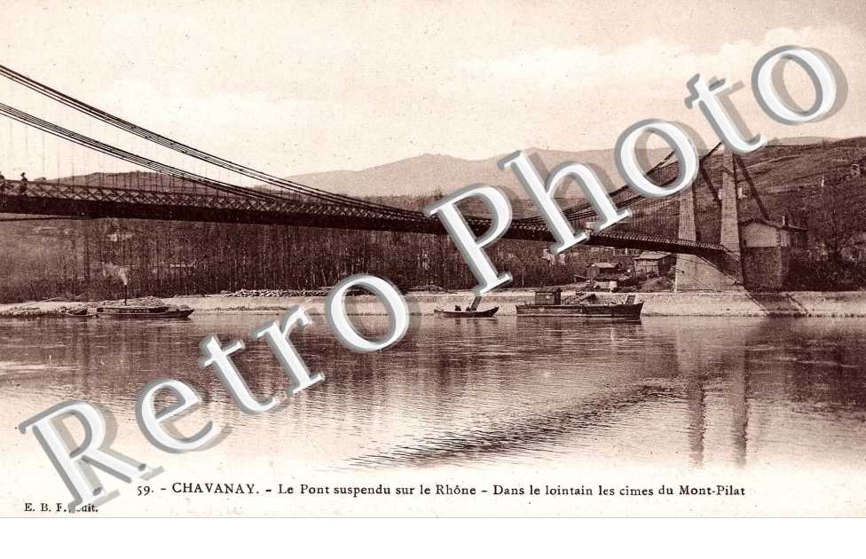 Le pont suspendu sur le Rhone