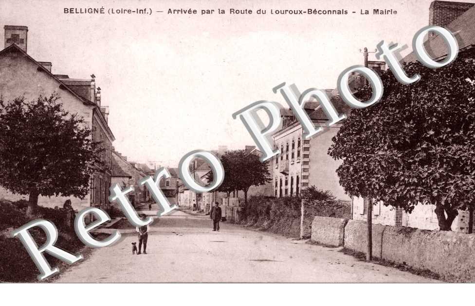 Arrivée par la Route du Louroux-Béconnais