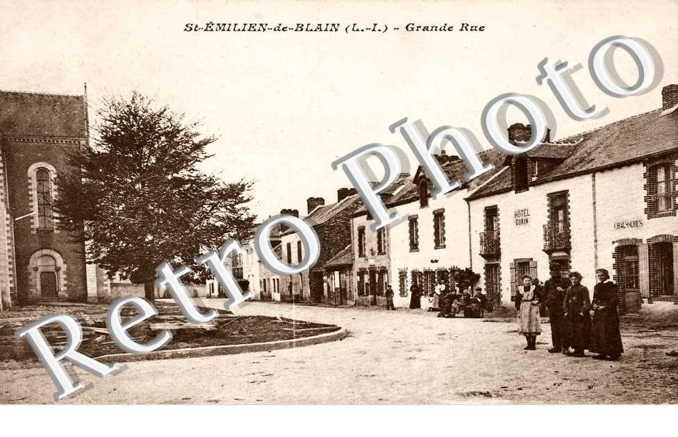 SAINT EMILIEN DE BLAIN grande rue